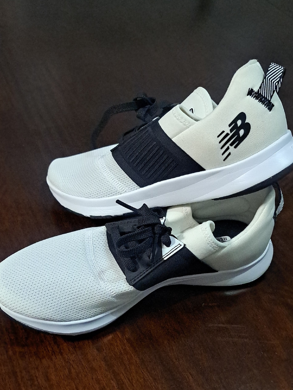 New Balance Slip-On Lace-Detail Sneakers in White and Black New Size 7